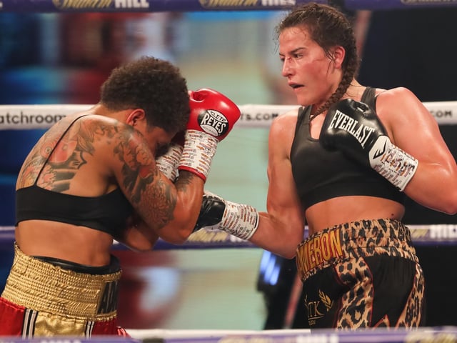 Chantelle Cameron can't get through Adriana Araujo's defence on this occasion