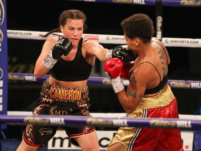 Chantelle Cameron jabs