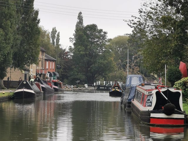 Stoke Bruerne is a small village and civil parish in South Northamptonshire. It is well known for The Canal Museum and is the perfect place to take a walk by the canalside or perhaps even take a boat ride!