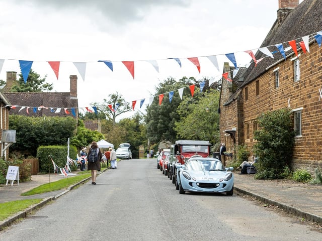 Eydon is situated in South Northamptonshire, nestled in rolling rural countryside midway between Banbury, Daventry and Towcester.