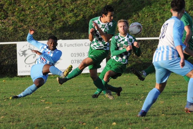 Action from Worthing United's FA Vase tie with Edgware Town / Picture by Stephen Goodger