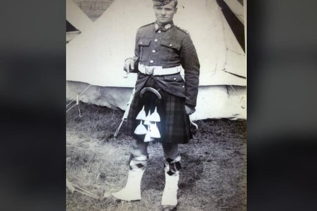 Annie McAuley's dad, Arnold Ferrie, "a proud Argyll and Sutherland Highlander, he fought in North Africa in WW2. He then went on to do mine clearance when war was over.