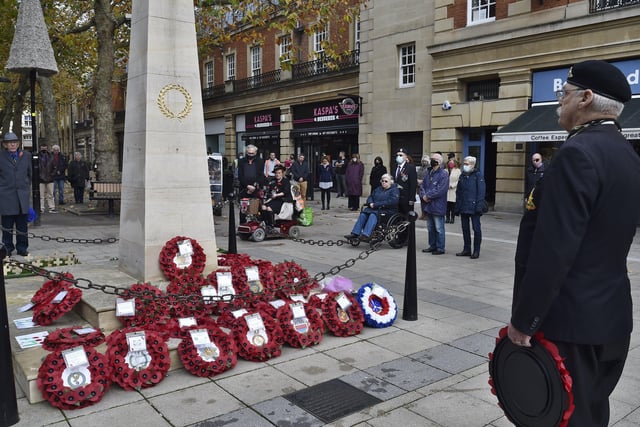 Armistice Day at the War Memorial, Bridge Street, Peterborough. George Bennett laying at wreath on behalf of war veterans. EMN-201111-131452009