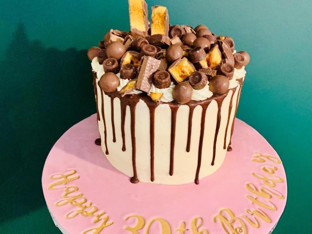 Based in Harlestone, The Cake Away makes a variety of customised cakes and cupcakes. Hayley offers local deliveries, collections and postal services.