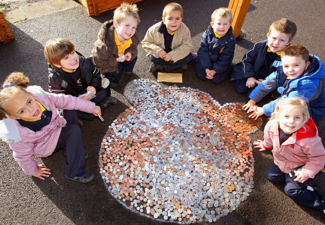 HOR  191110 Giant Pudsey head made out of coins at Upper Beeding Primary School. photo by derek martin