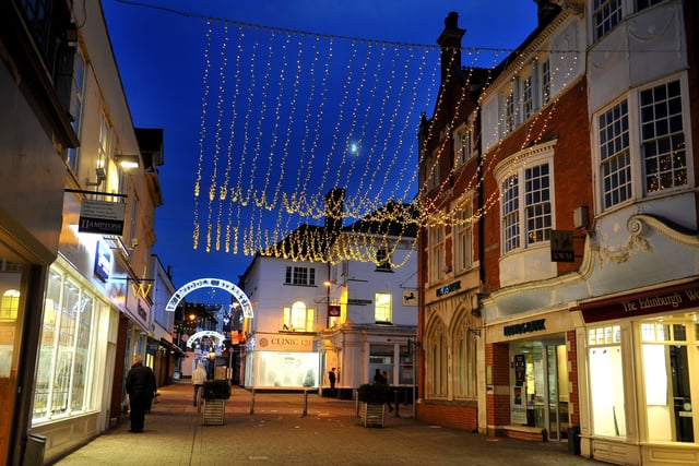 Horsham Christmas lights. Pic Steve Robards SR2011261 SUS-201126-113609001