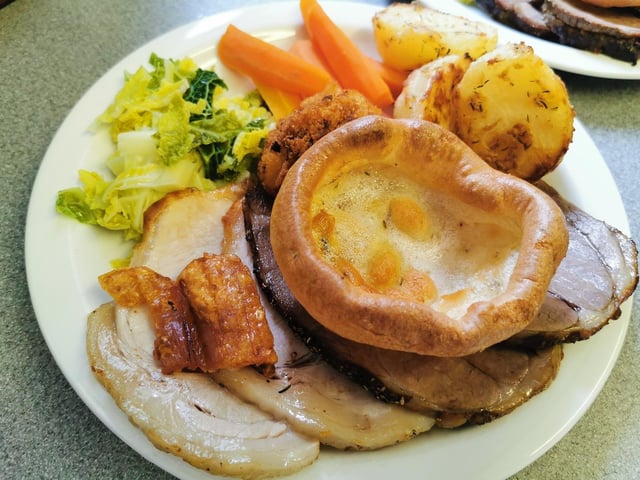 Bells Kitchen is based in Finedon, Wellingborough and offers both delivery and takeaway services.