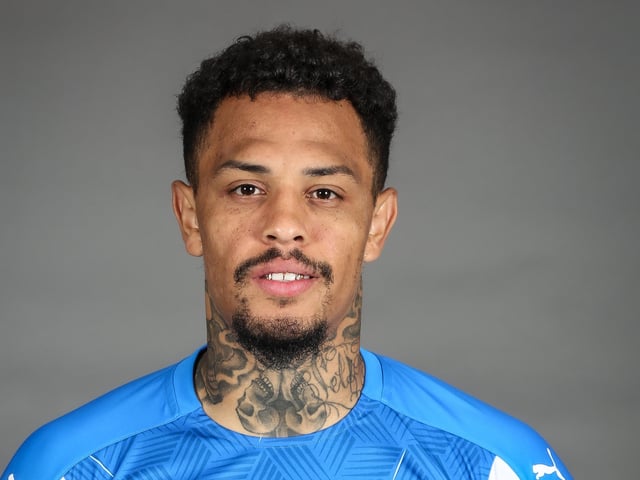 JONSON CLARKE-HARRIS: He did win a few headers that brought others into play in the early stages, but his best work was done defending set-pieces which shows how poor the servive to him became 5.
