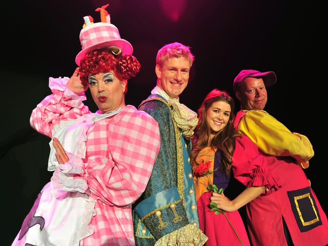 2013: Beauty and the Beast Cast: Ricky Groves as Silly Billy, David McClelland as The Beast, Jackie Travers as The Spirit of the Rose, Lucy-Jane Quinlan as Beauty, Zach Vanderfelt as Dame Dolly Doughnut, Lawrence Stubbings as Carabosse, Lionel Chilcott as The Mayor, George Dee as Colin / Magic Frog
