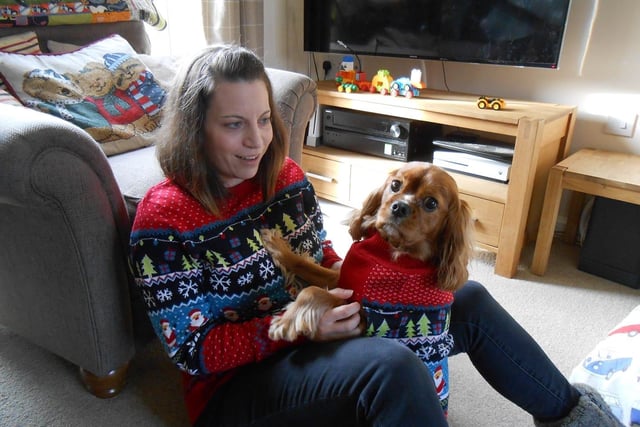 Lisa opted to get a matching Christmas jumper for her pooch - aw!