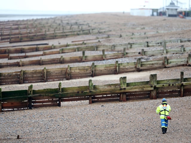HM Coastguard has been supported by Sussex Police SUS-201012-131828001