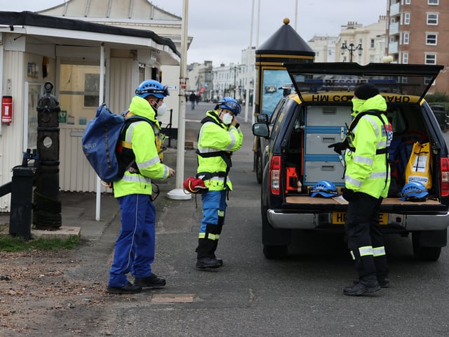 HM Coastguard has been supported by Sussex Police SUS-201012-131341001