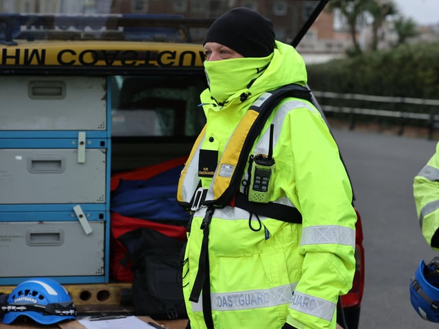 HM Coastguard has been supported by Sussex Police SUS-201012-131356001