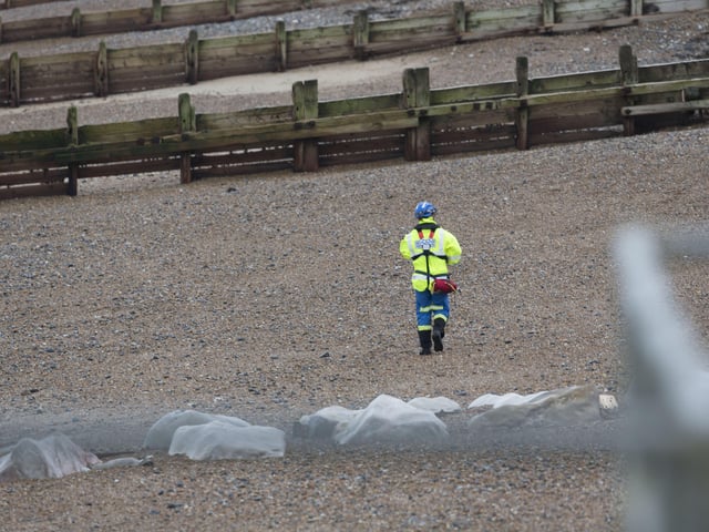 HM Coastguard has been supported by Sussex Police SUS-201012-131250001