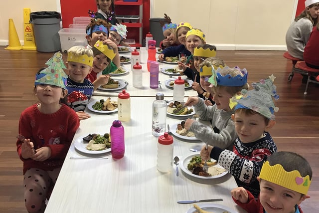 Christmas jumper and Christmas lunch day at Ruskington Chestnut Street. The children loved making place mats and Christmas hats to make the day extra special! EMN-201112-180046001