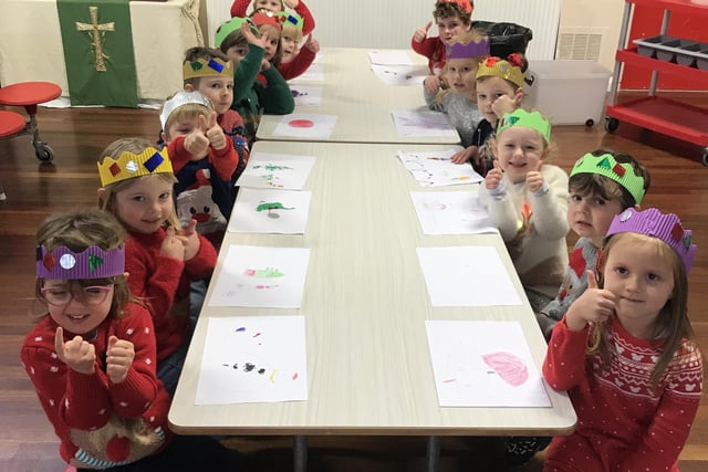 Christmas jumper and Christmas lunch day at Ruskington Chestnut Street. The children loved making place mats and Christmas hats to make the day extra special! EMN-201112-180109001