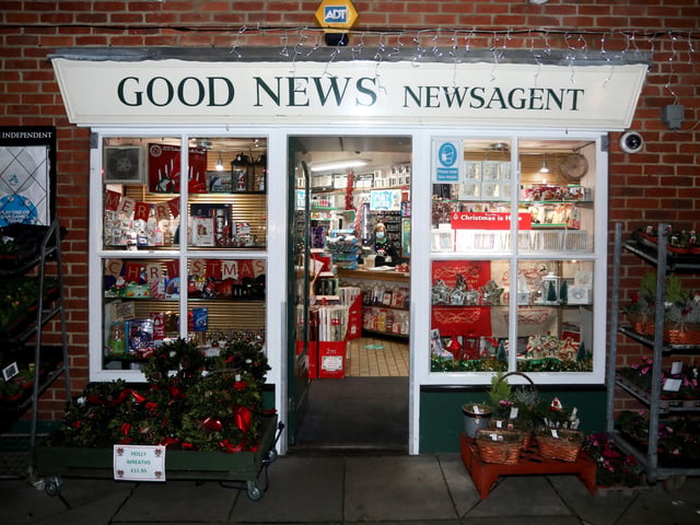 Photography of Christmas shop windows in Chichester, West Sussex, UK.
Photograph by Sam Stephenson, 07880 703135, www.samstephenson.co.uk, @sspjpg. SUS-201215-141306001