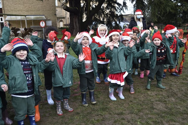 KS1 pupils taking part in their Christmas Smile run.