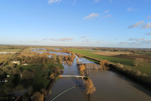 Flooding along Great Barford (Picture by Daran Snoxell, from SkyCam Solutions)