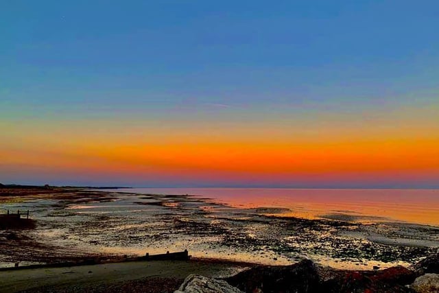 Mark Bray wrote: "Elmer Sands in July 2020 - amazing colours over Littlehampton."