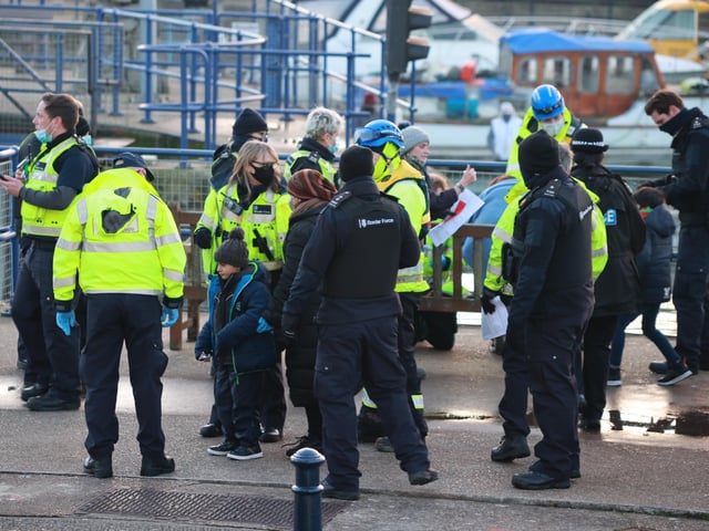 Dozens of people were rescued from a stranded boat SUS-210901-164850001