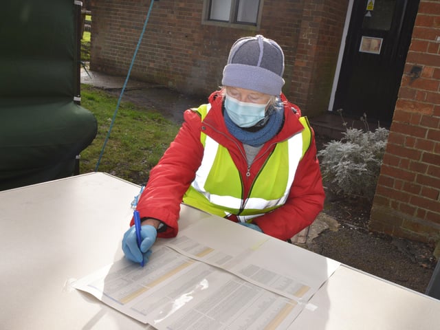 Ticehurst Pharmacy administering the Covid-19 vaccine (Oxford AstraZeneca) at Ticehurst Village Hall. Pic Justin Lycett. SUS-210121-131525001
