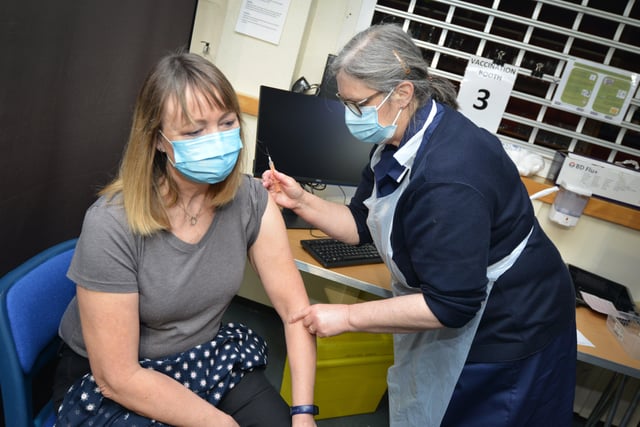Ticehurst Pharmacy administering the Covid-19 vaccine (Oxford AstraZeneca) at Ticehurst Village Hall. Pic Justin Lycett. SUS-210121-131433001