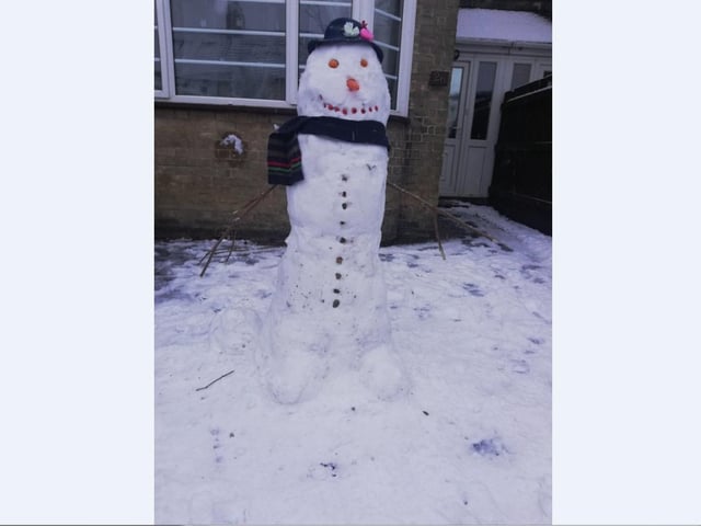Erika Griešiuvienė sent in her family's snowman.