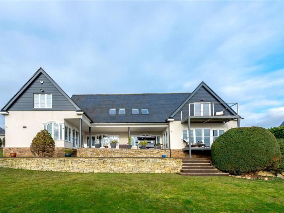 Picture: Carter Jonas/Rightmove.co.uk