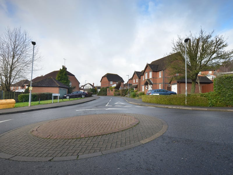 2,726 people in Ashdown have been vaccinated with at least one dose of a Covid-19 vaccine. This represents 39% of people aged 16 and over in the area
