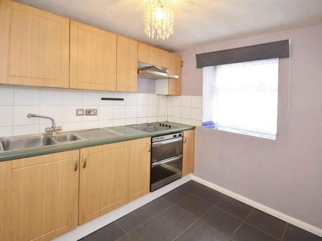 Studio flat for sale in Raunds. Pictures courtesy of rightmove.co.uk and Allsop auctioneers.