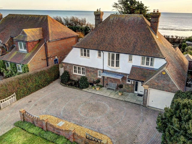 Located in a prominent position on an exclusive private marine estate, this exceptional home has benefitted from a robust schedule of remodeling and updating. Price: £1,550,000.