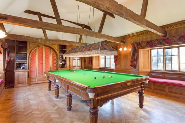 Oak panelled snooker room The Grange house, Chacombe (photo from Rightmove)