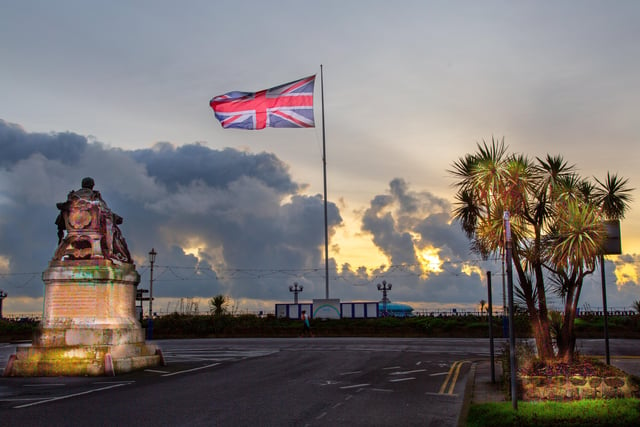 A winter dawn breaking over the statue of the 7th Duke of Devonshire on Eastbourne seafront. Taken by Barry Davis with a Canon 5d mark iii. SUS-210302-103044001