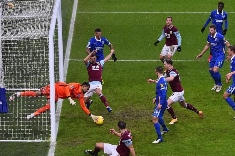 Brave stop from the Spaniard on 27 minutes. Scooped Tarkowski's shot away and also a strong one handed save on 45 minutes. Numerous saves in the second half and unfortunate with the goal after his initial save