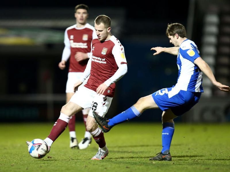 He came on at half-time but the same problems from the first-half persisted, chiefly Town's inability to get any control in midfield as they continued to be outnumbered by Wigan... 4