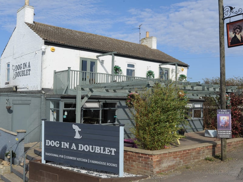 Enjoy Valentine's day with Dog in a Doublet pub, North Bank near Whittlesey EMN-171017-153430009