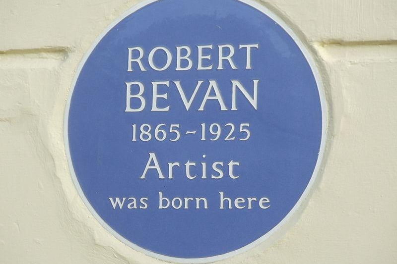 An artist who lived from 1865 to 1925, Robert Bevan was born in Hove and so is commemorated at his birthplace. A painter and lithographer, he became a founding member of the Camden Town Group in 1911 and of the London Group in 1913.