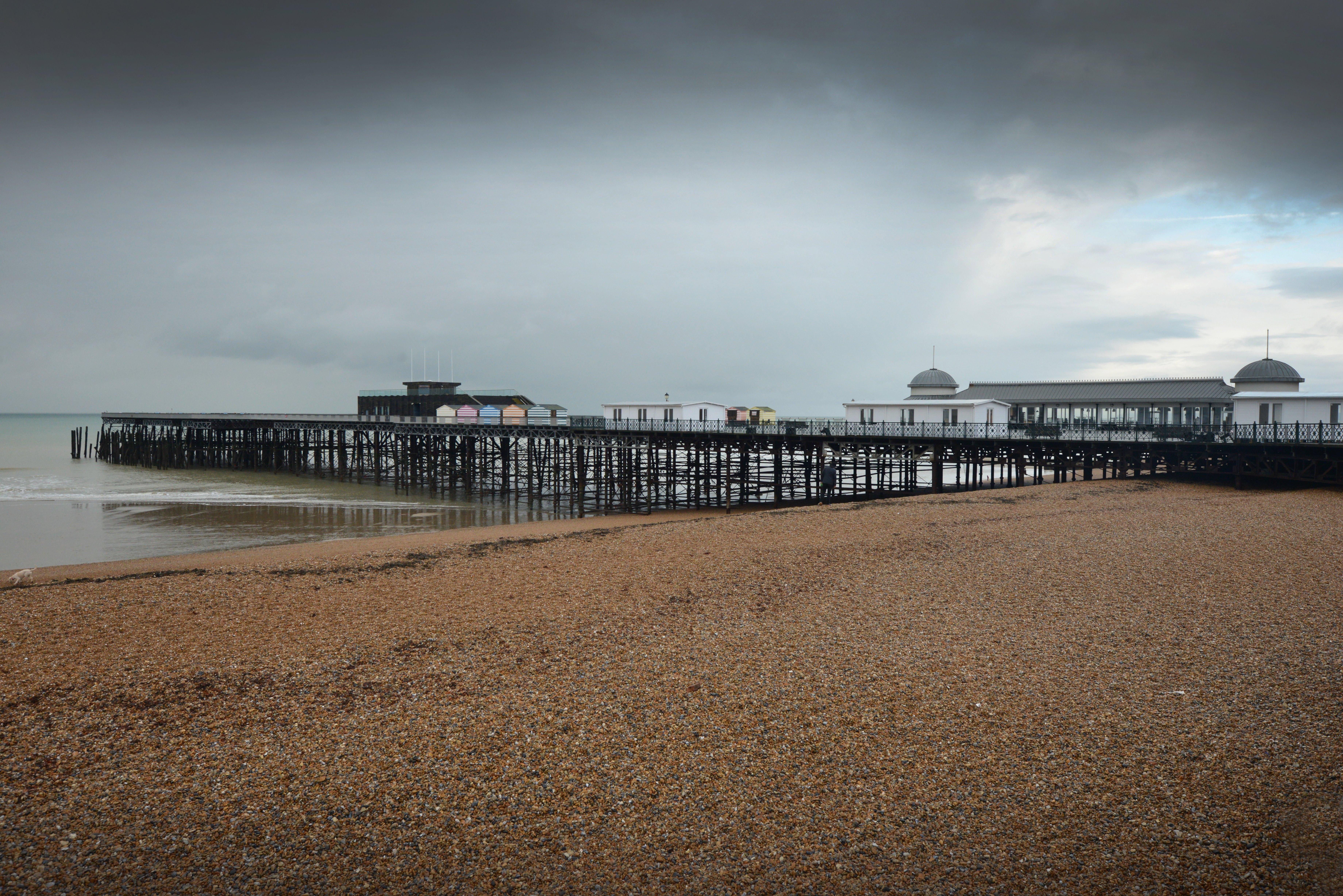 Hastings seafront 5/1/21Hastings pier SUS-210501-141530001