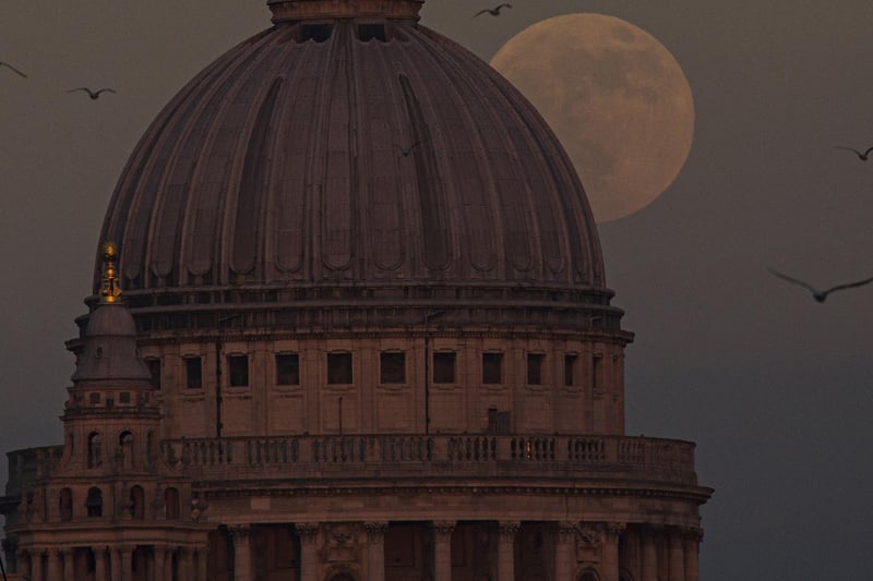 'Moonrise over London' by Martin Howe took third place in the Magnificent Moon catergory