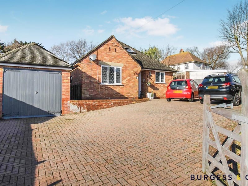 4 bed detached bungalow
