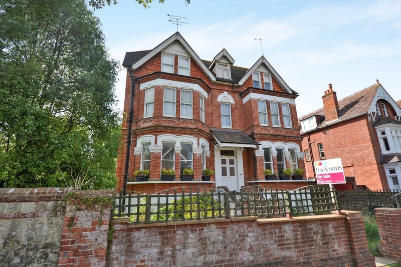 A deceptively spacious lower ground floor flat situated in one of the most sought after residential areas within walking distance to local shops, amenities and recreational facilities. Externally this property has a garage to the rear and private front garden. Price: £375,000.