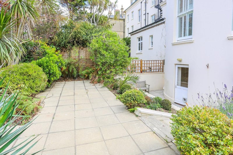 A large two bedroom garden flat in prime central hove location close to sea front and hove lawns. There is a well-maintained split level, west facing garden. Price: £600,000.