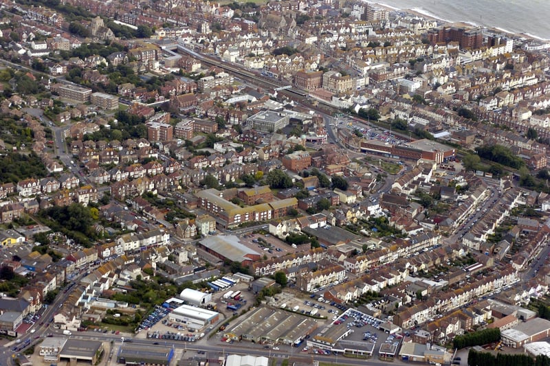 Aerial photos 2005: Bexhill area SUS-210403-160221001