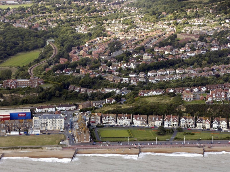 Aerial photos 2005: West St Leonards SUS-210403-160316001
