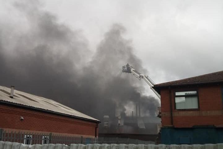 The blaze in Heckington Business Park. Photo: Andrew Bradley EMN-210403-140451001