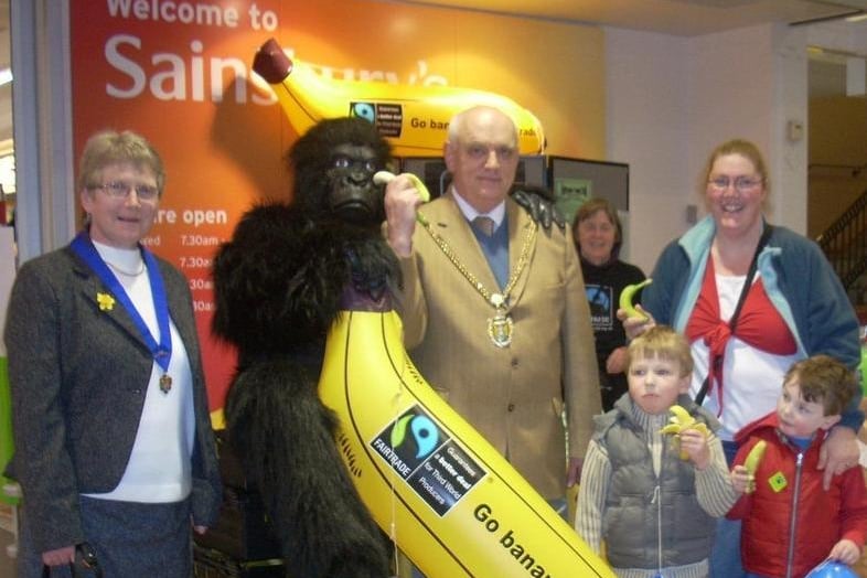 Sainsburys donated 250 bananas to a Fairtrade challenge, started by former mayor Brian Markham in 2009, and had to find some more when these were eaten in the first hour and a quarter.