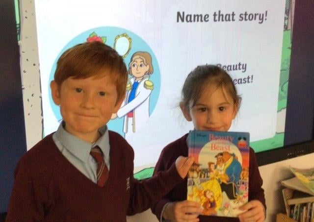 Year 1 children at William Alvey School played Fairy Tale Lucky dip picking a mystery object from the bag and having to match it to the right fairy tale (Arthur). EMN-210603-170251001