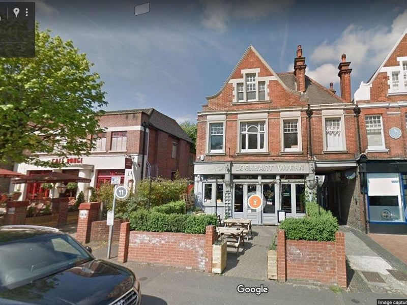 Lockhart is a gastro pub with an extensive menu that includes a 'fabulous' fish and chips and 'speedy' takeaway service according to reviews. Scores 4.5 out of 5 on tripadvisor.