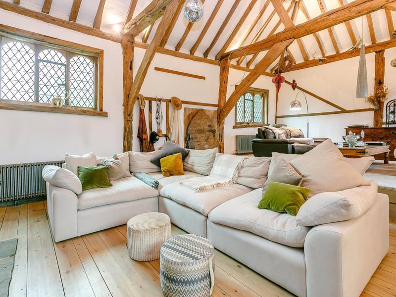 Enjoy the feature of the vaulted ceiling and impressive working fireplace.